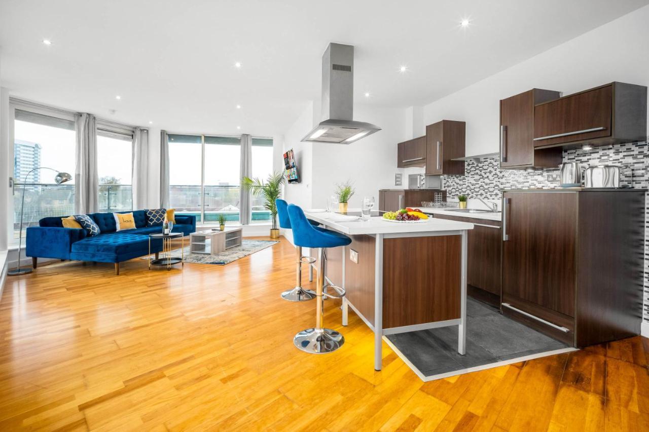 Haus - Impressive Two Bedroom Penthouse - Balcony - Parking *