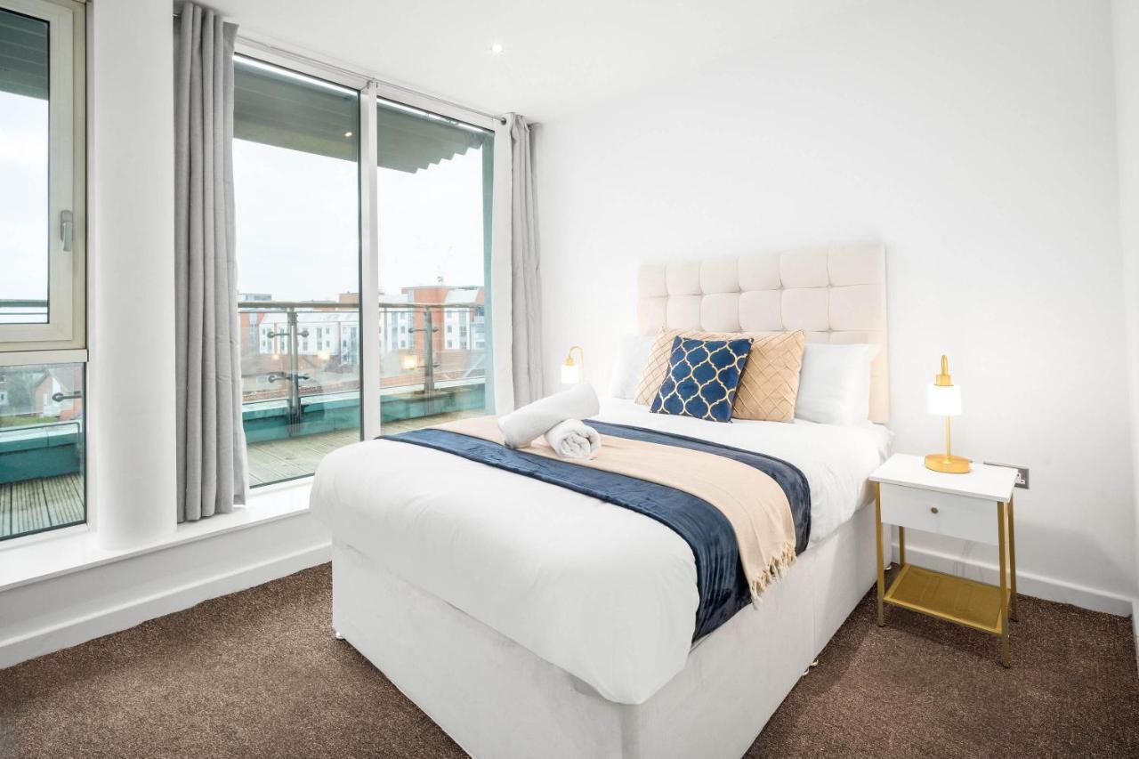 Haus - Impressive Two Bedroom Penthouse - Balcony - Parking